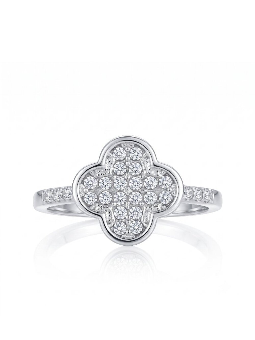 Clover Pavé Ring, Charmed Aroma